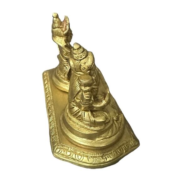 6" Goddess Lakshmi and Lord Kuber Statue in Brass Handmade Sculpture Decor - Picture 3 of 5